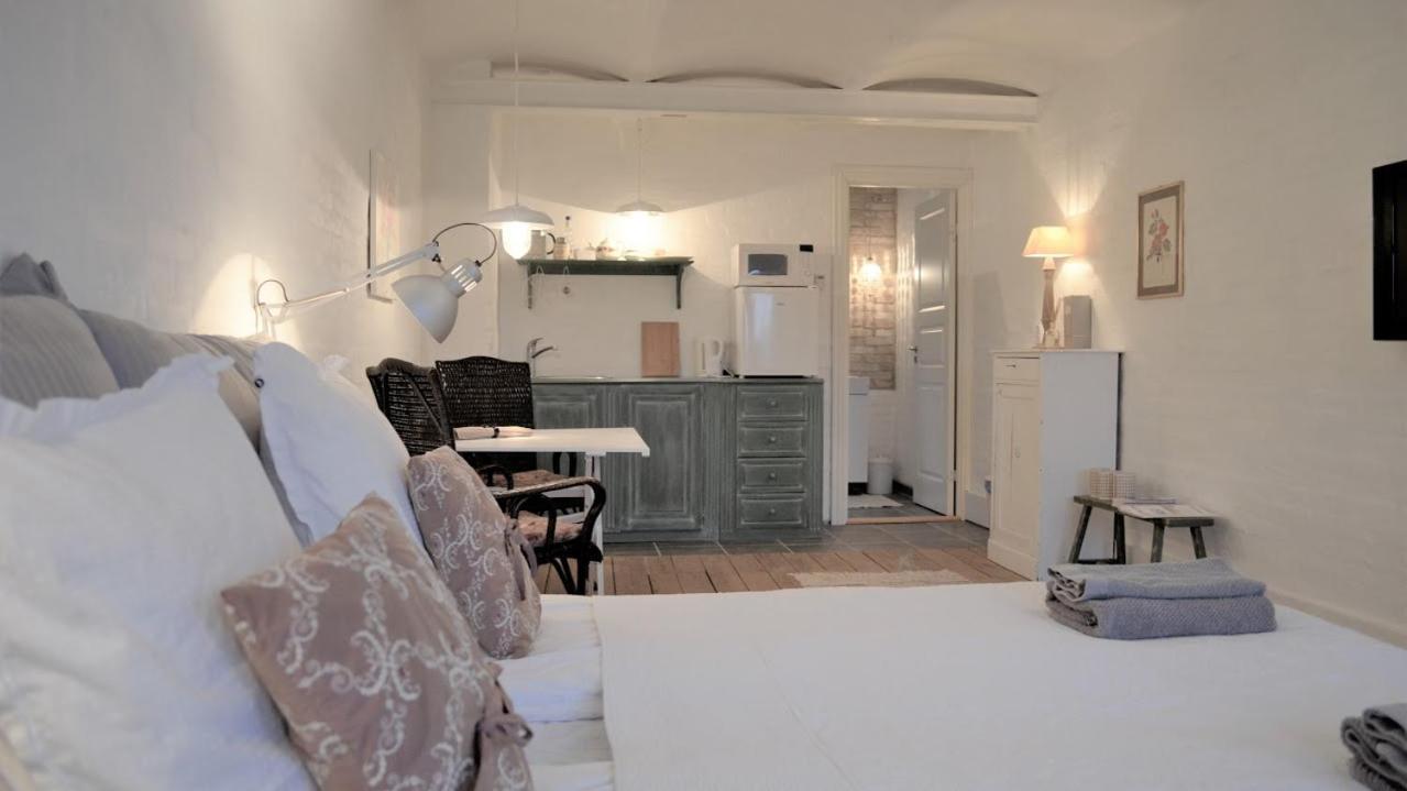 Store Ejlstrup Bed & Breakfast Odense Bagian luar foto