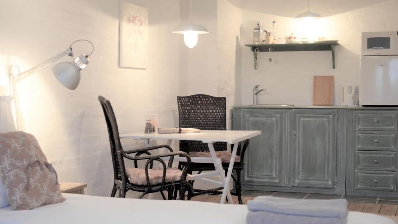 Store Ejlstrup Bed & Breakfast Odense Bagian luar foto